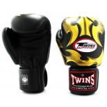 Боксерские перчатки Twins Special с рисунком (FBGV-22 Roman black-gold)